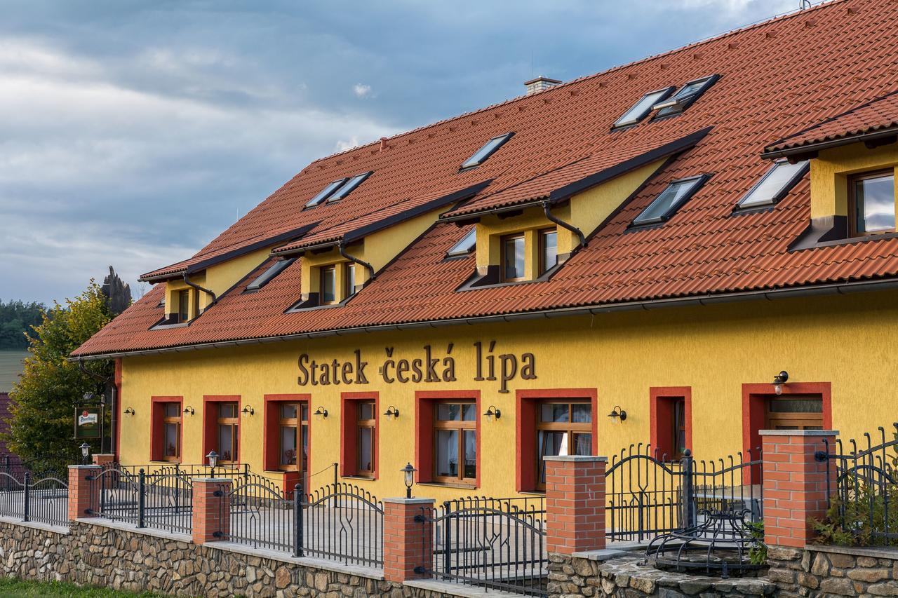 Statek Ceska Lipa Myslovice 호텔 클라토비 외부 사진